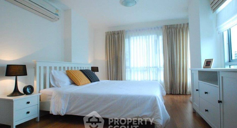 For sale 2 bedrooms condo in Khlong Toei, Bangkok
