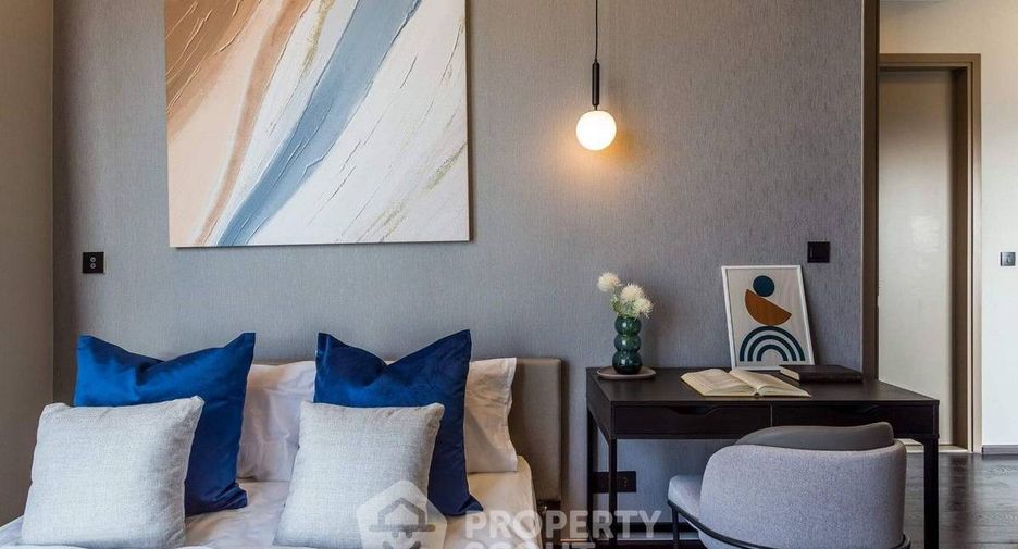 For sale 3 bedrooms condo in Watthana, Bangkok