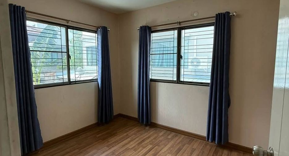 For sale 3 bedrooms house in Suan Luang, Bangkok