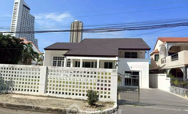 Villa en venta de 3 habitaciones en Jomtien, Pattaya