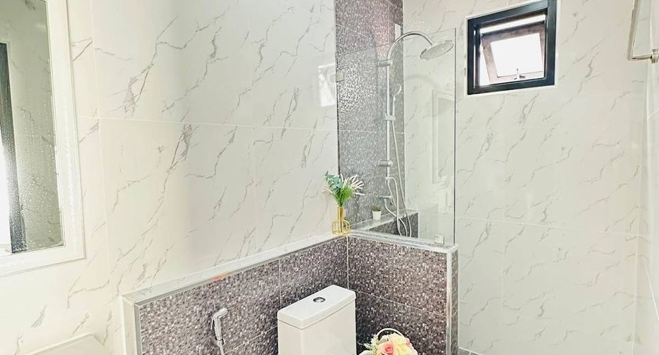 For sale 3 bedrooms house in Bang Lamung, Chonburi