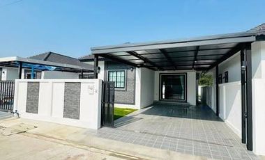 For sale 3 bedrooms house in East Pattaya, Pattaya
