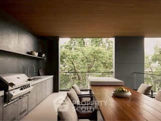 For sale 5 bedrooms apartment in Khlong Toei, Bangkok
