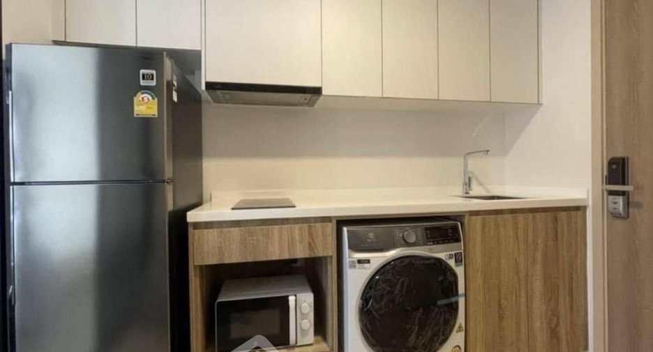 For sale 1 bed condo in Khlong Toei, Bangkok