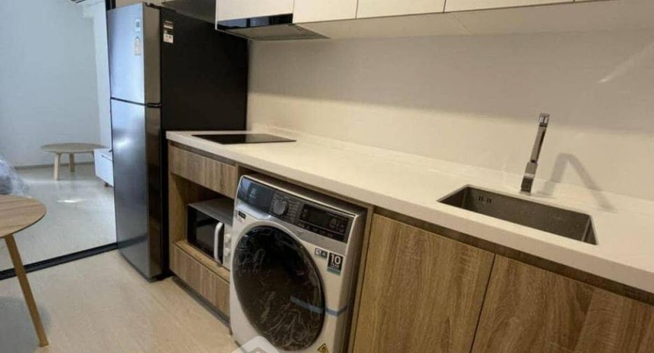 For sale 1 bed condo in Khlong Toei, Bangkok