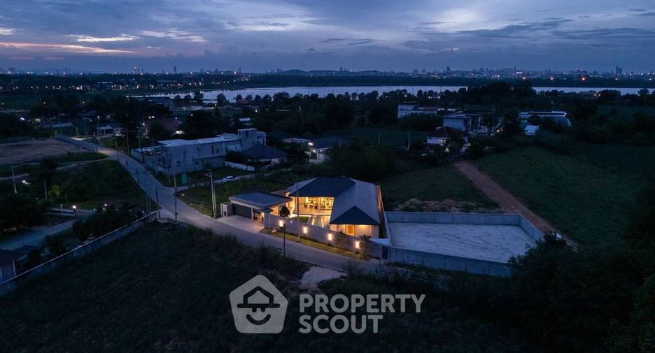For rent and for sale 5 bedrooms villa in East Pattaya, Pattaya