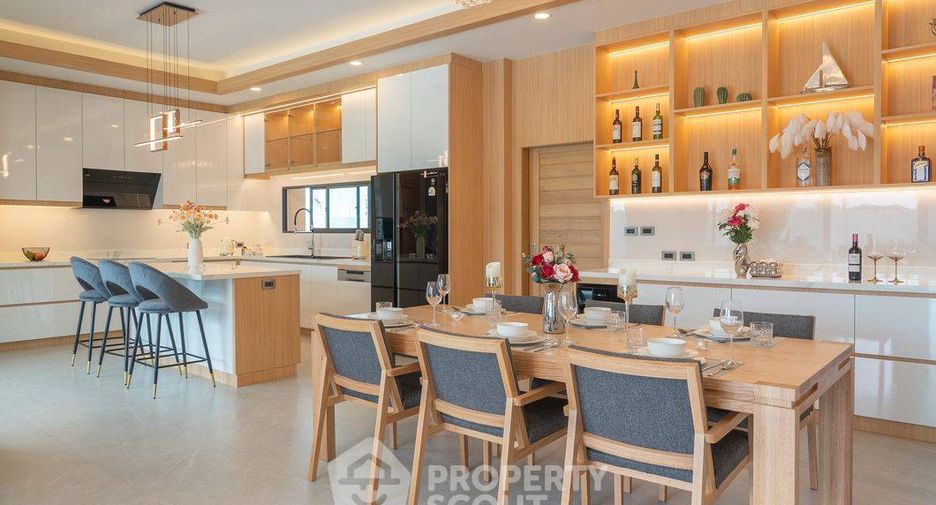 For rent and for sale 5 bedrooms villa in East Pattaya, Pattaya