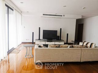 For sale 3 bedrooms condo in Watthana, Bangkok