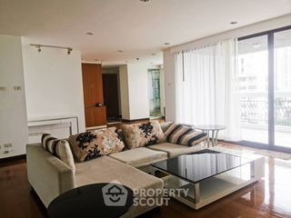 For sale 3 bedrooms condo in Watthana, Bangkok