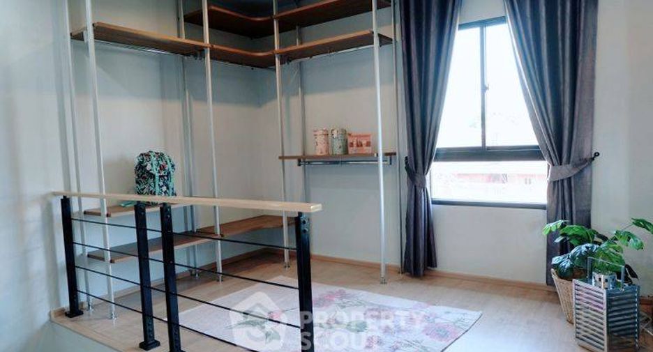 Casa adosada en venta de 3 habitaciones en Suan Luang, Bangkok