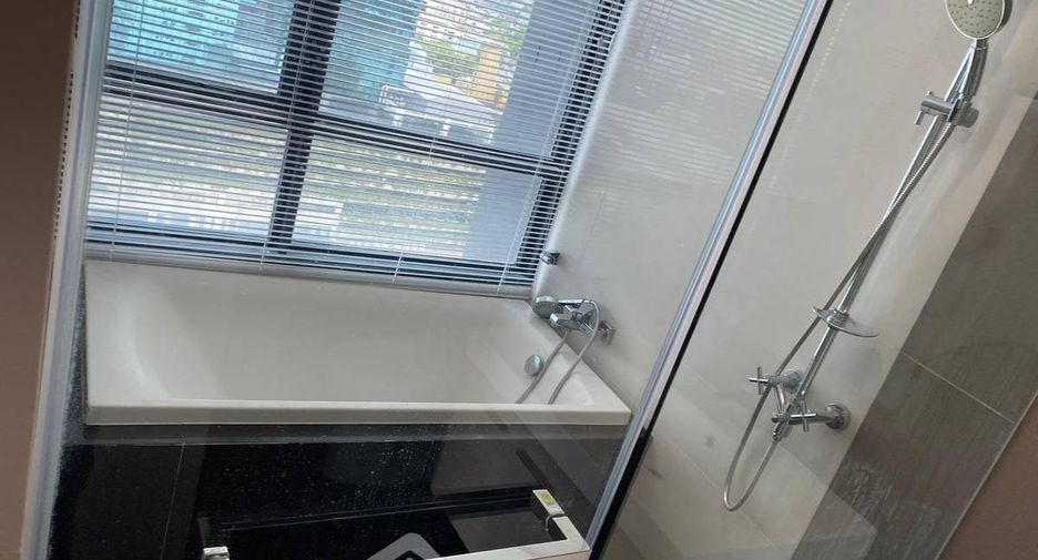 For sale 2 bedrooms condo in Watthana, Bangkok