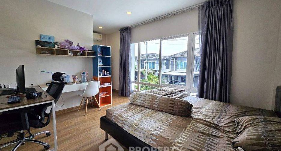 Haus zum Kauf mit 5 Zimmer in Sai Mai, Bangkok