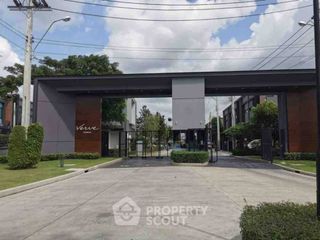 Reihenhaus zum Kauf mit 3 Zimmer in Saphan Sung, Bangkok