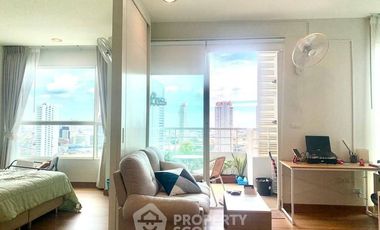 Wohnung zum Kauf mit 1 Zimmer in Khlong San, Bangkok
