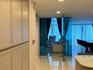 ขาย 3 ห้องนอน คอนโด ใน คลองเตย, กรุงเทพฯ