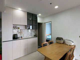 Condo en venta de 2 habitaciones en Huai Khwang, Bangkok