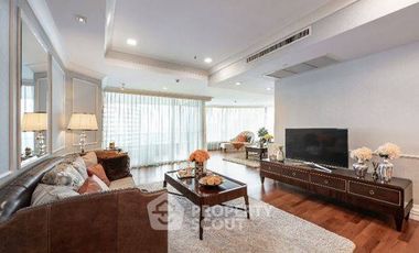 For sale 3 bedrooms condo in Dusit, Bangkok