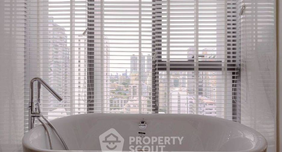 Wohnung zur Miete mit 3 Zimmer in Khlong Toei, Bangkok