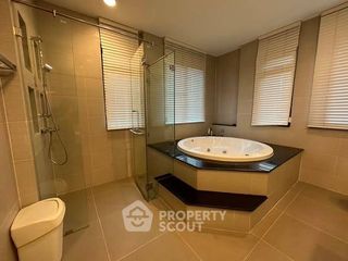 For rent 5 bedrooms house in Khan Na Yao, Bangkok