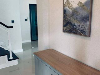 Casa en alquiler de 4 habitaciones en Bang Kapi, Bangkok