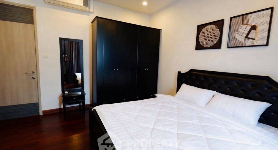 For rent 2 bedrooms condo in Watthana, Bangkok
