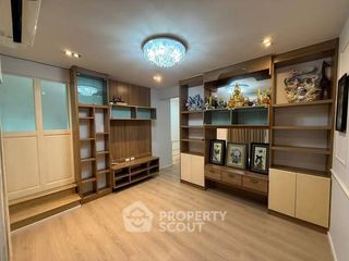Reihenhaus zur Miete mit 3 Zimmer in Suan Luang, Bangkok