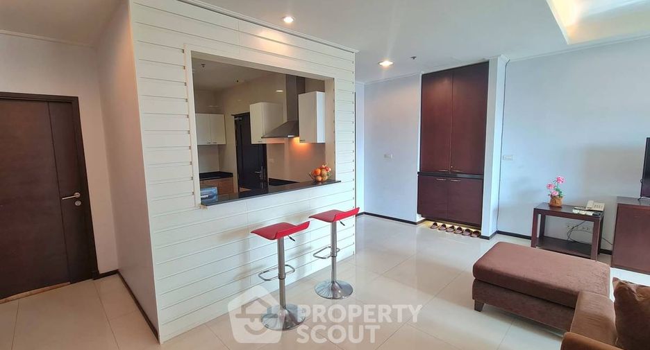 For rent 2 bedrooms condo in Watthana, Bangkok