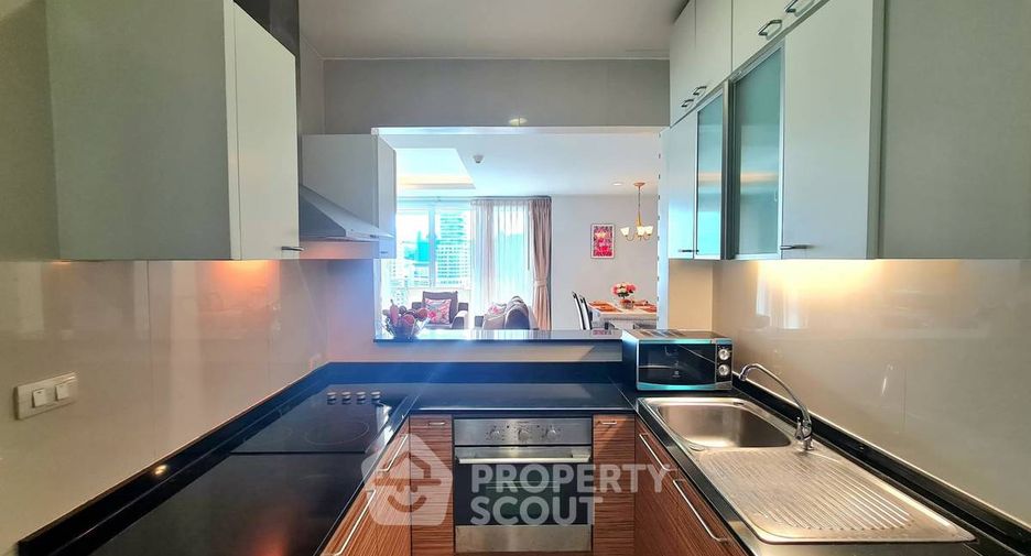 For rent 2 bedrooms condo in Watthana, Bangkok