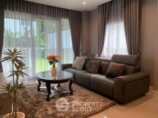 For rent 4 bedrooms house in Saphan Sung, Bangkok