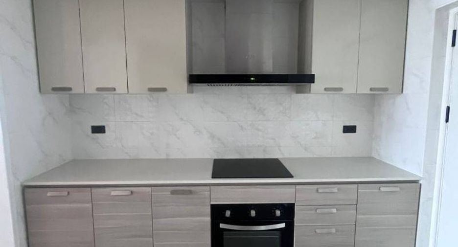 Condo en alquiler de 3 habitaciones en Pathum Wan, Bangkok