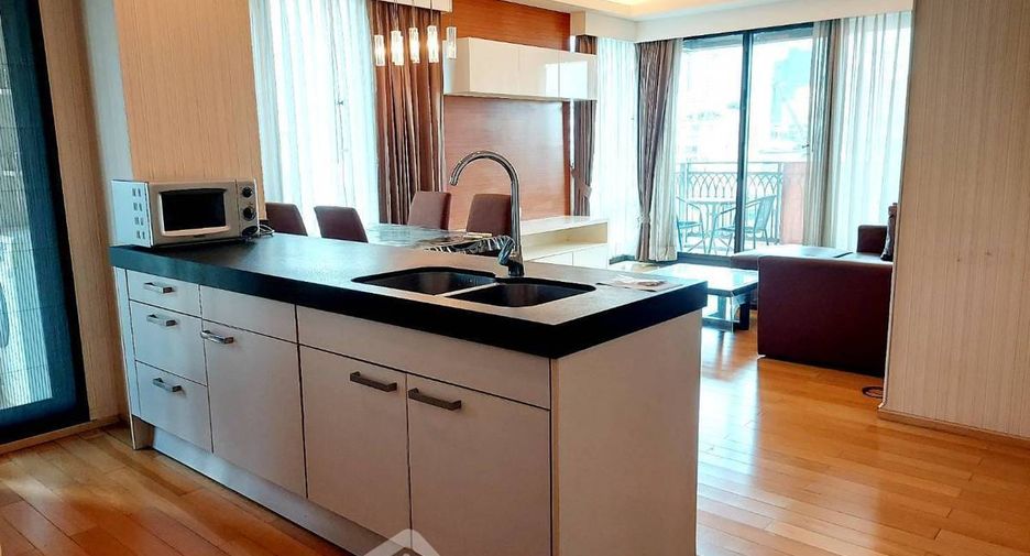 For rent 2 bedrooms condo in Pathum Wan, Bangkok
