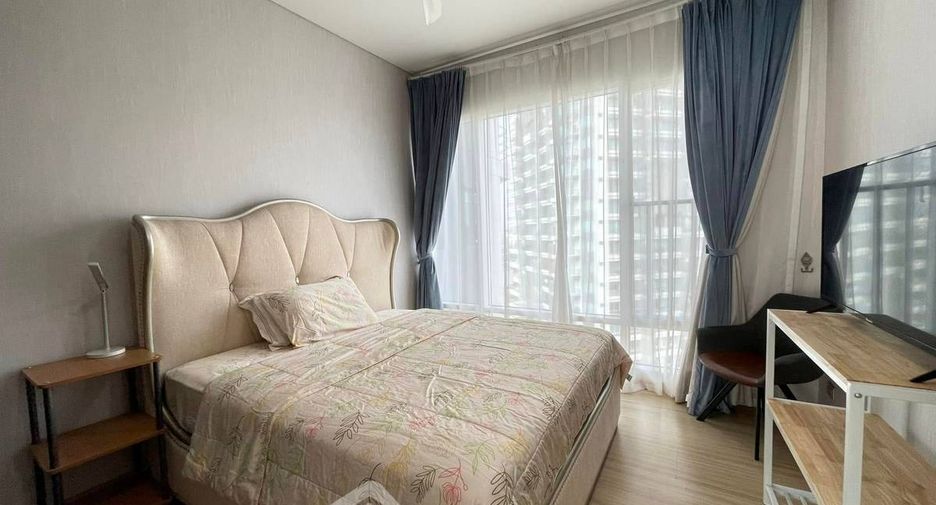 Аренда 4 спальни кондо в Йомтиен, Паттайя