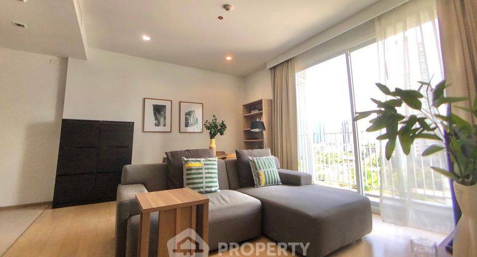 For rent 2 bedrooms condo in Watthana, Bangkok