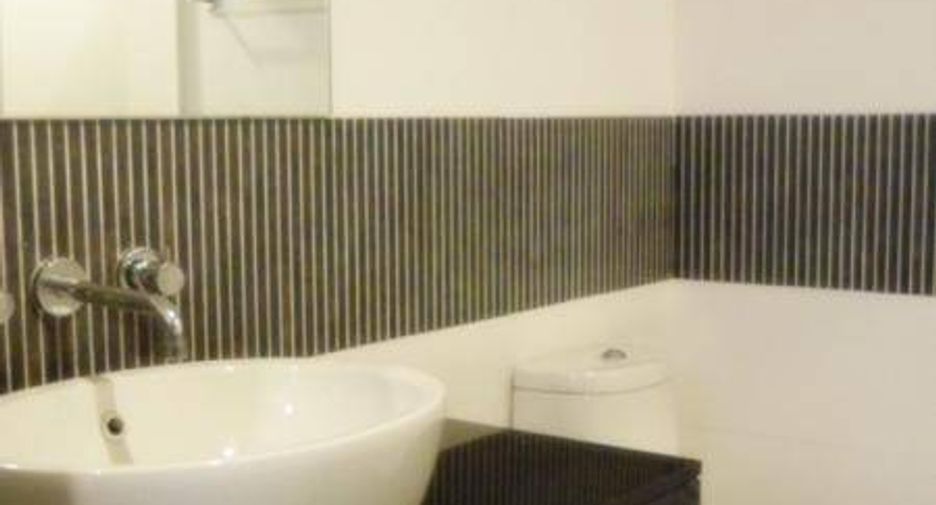 For rent 1 bed condo in Sathon, Bangkok
