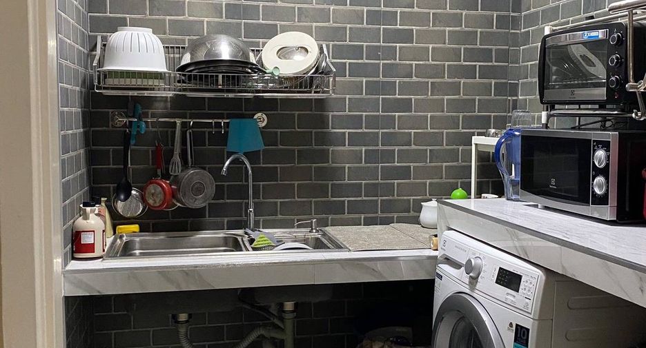 Condo en alquiler de 2 habitaciones en Khlong San, Bangkok