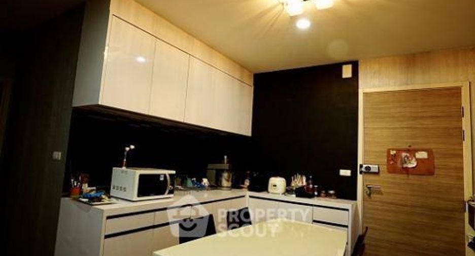 For sale 2 bedrooms condo in Khlong San, Bangkok