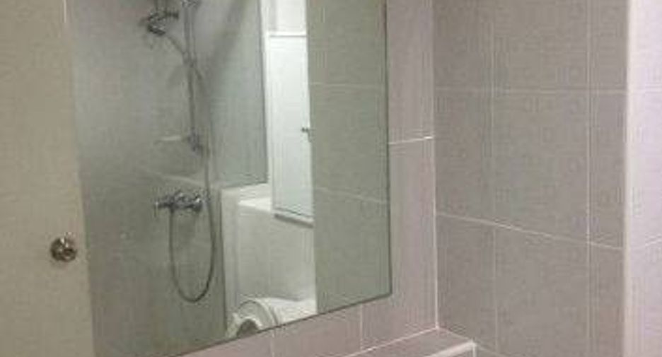 For sale 1 bed condo in Khlong Toei, Bangkok