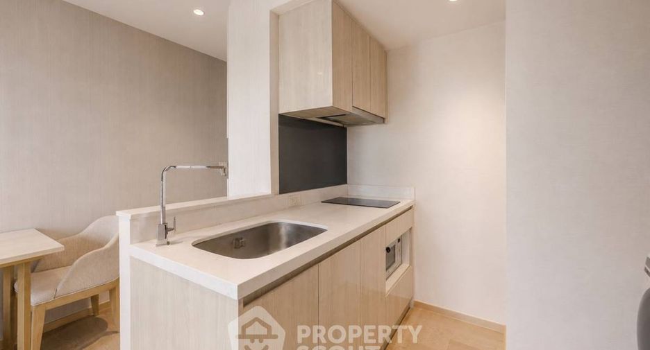 For sale 1 bed condo in Watthana, Bangkok
