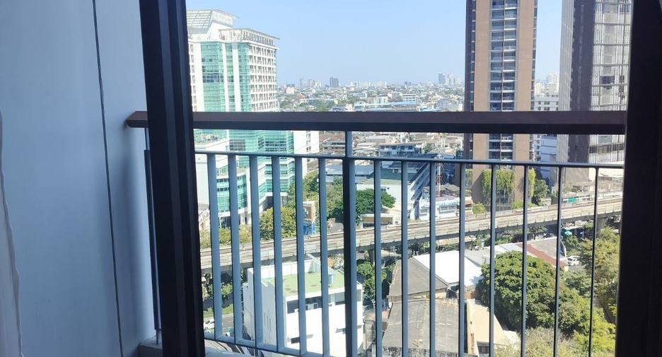 For sale 1 bed condo in Khlong Toei, Bangkok