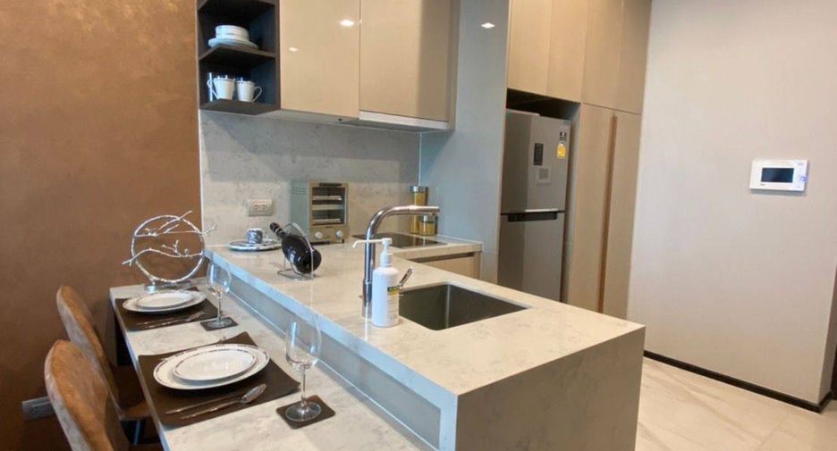 For sale 1 bed condo in Khlong Toei, Bangkok