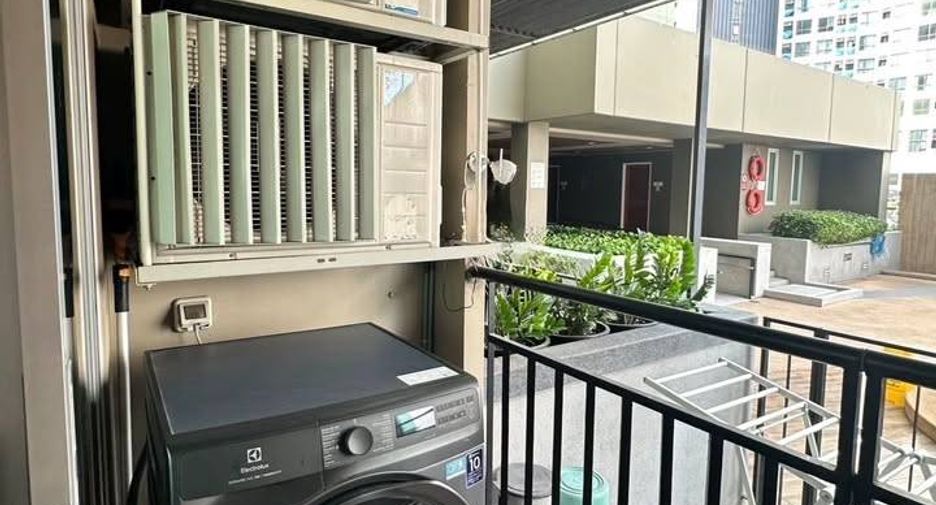 For sale 1 bed condo in Suan Luang, Bangkok