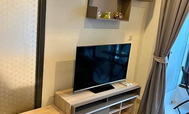 À vendre 1 chambre condo à Huai Khwang, Bangkok