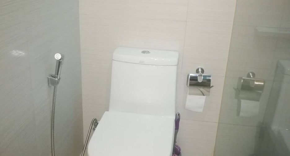 For sale 1 bed condo in Khlong Toei, Bangkok