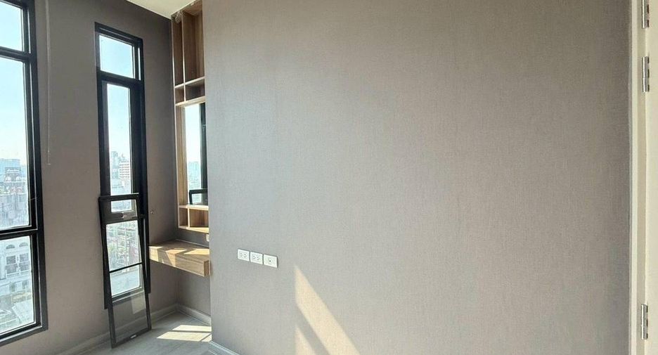 Продажа 2 спальни кондо в Щаттхана, Бангкок