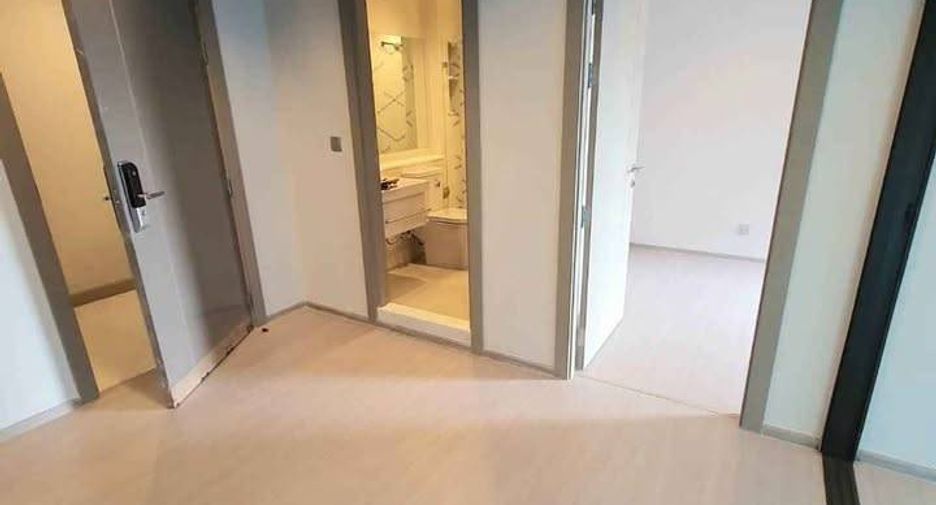 For sale 1 bed condo in Huai Khwang, Bangkok