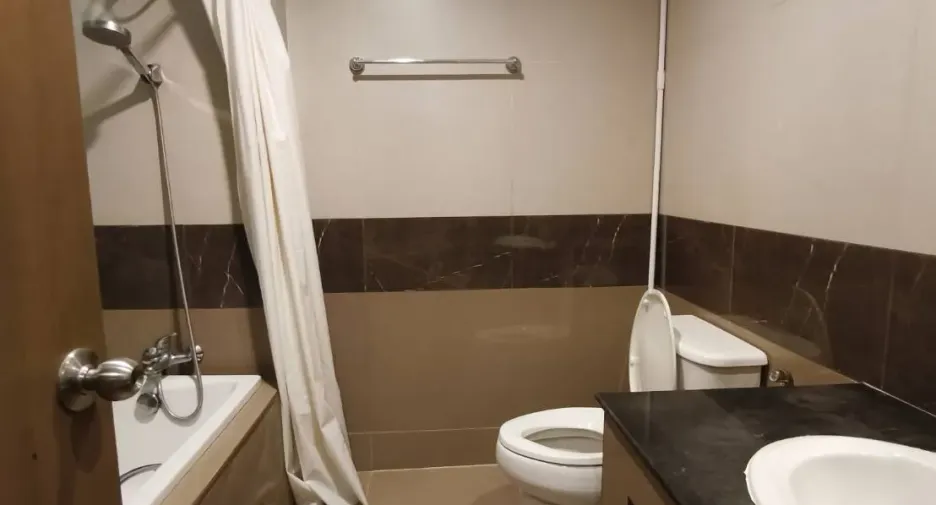 For rent 1 bed condo in Phra Khanong, Bangkok