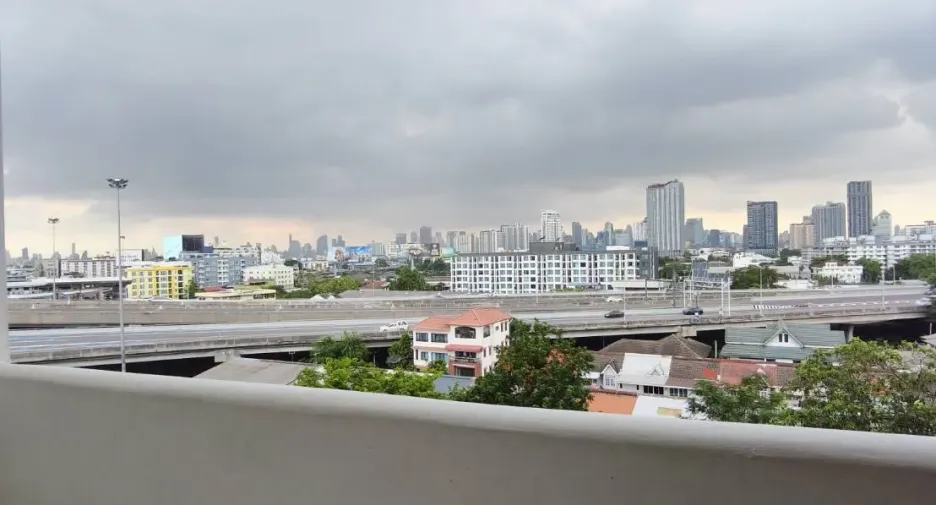 For rent 1 bed condo in Phra Khanong, Bangkok