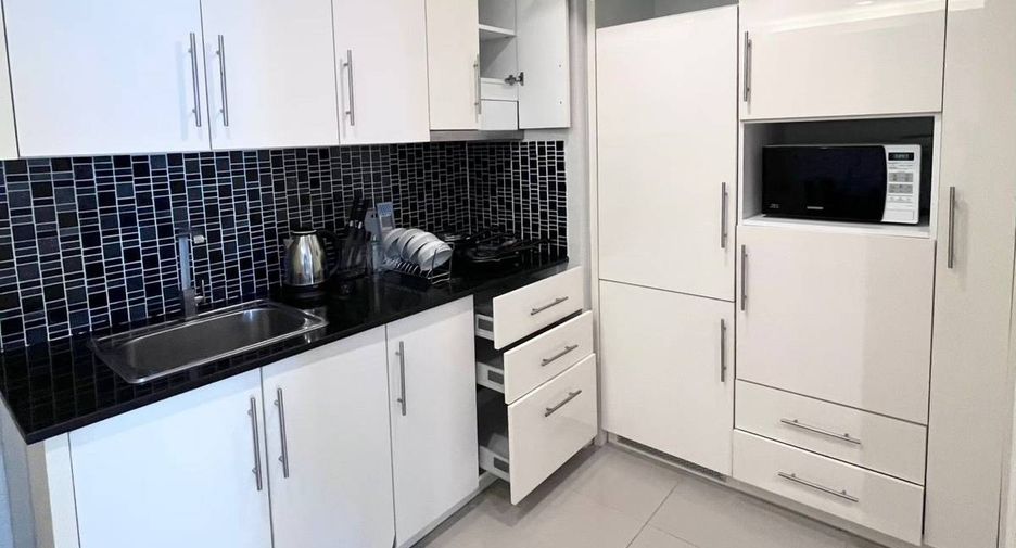 For sale 1 bed condo in Pratumnak, Pattaya
