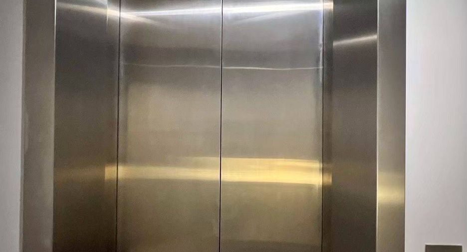 For sale 1 bed condo in Pathum Wan, Bangkok