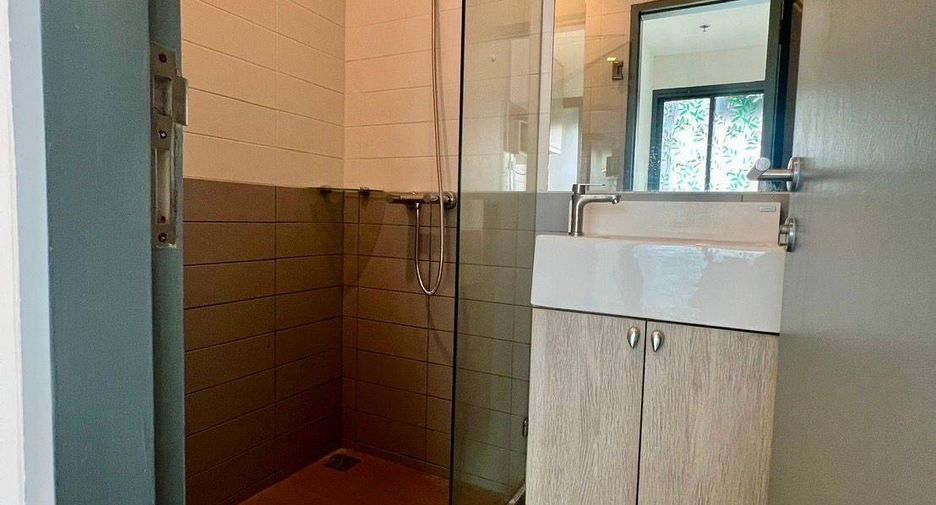 For sale 1 bed condo in Huai Khwang, Bangkok